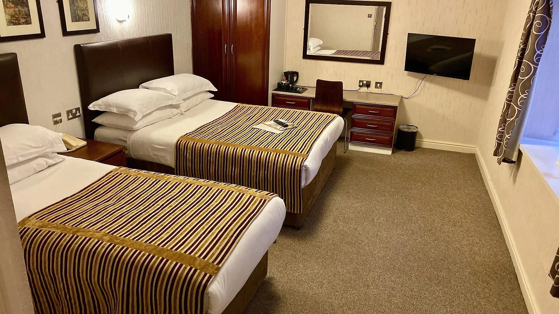 Dubrovnik Hotel Bradford  3*, Bradford (West Yorkshire)